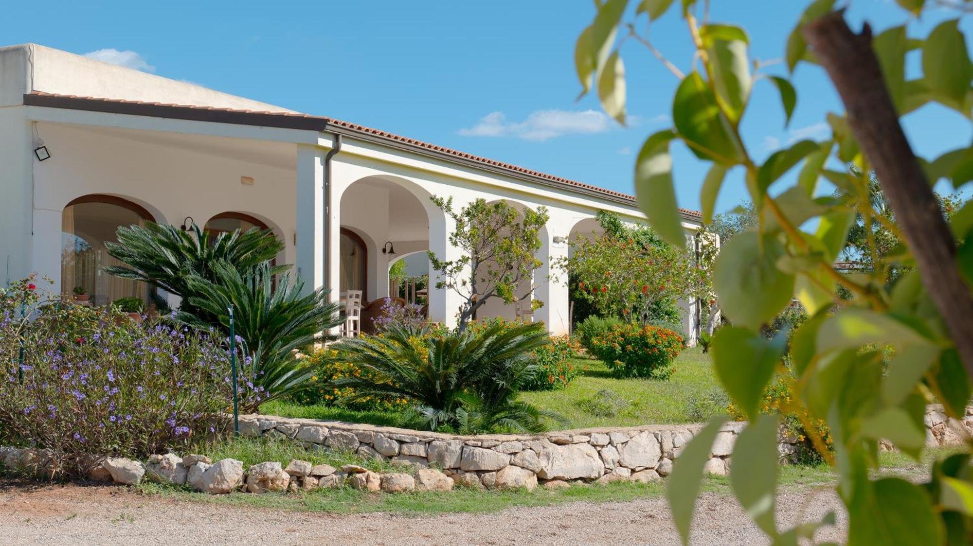 Delle Rose, Hotel & Horse Riding Torre Vado Exterior foto