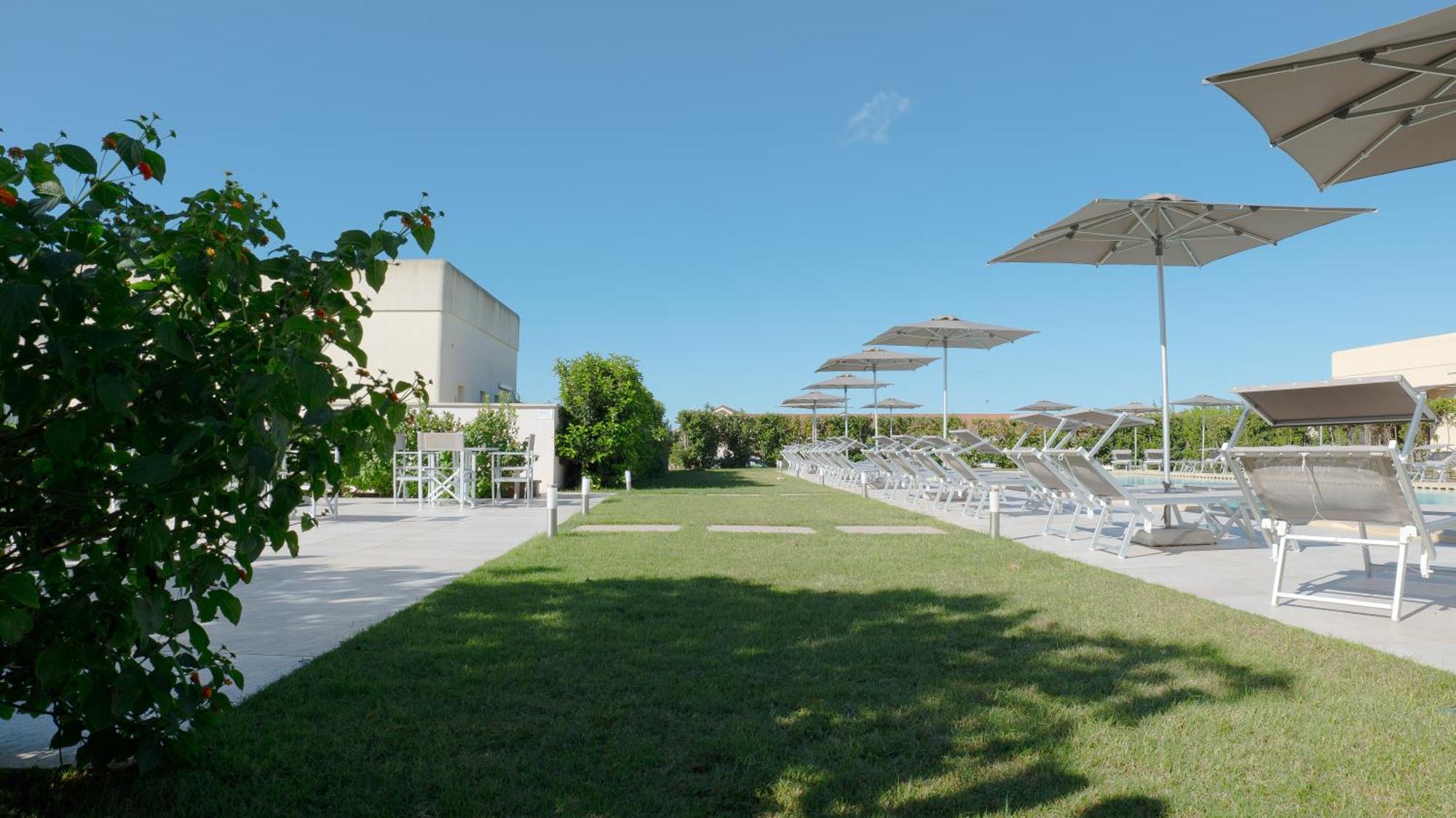 Delle Rose, Hotel & Horse Riding Torre Vado Exterior foto
