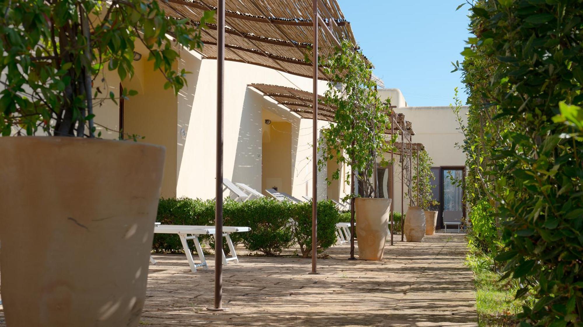 Delle Rose, Hotel & Horse Riding Torre Vado Exterior foto